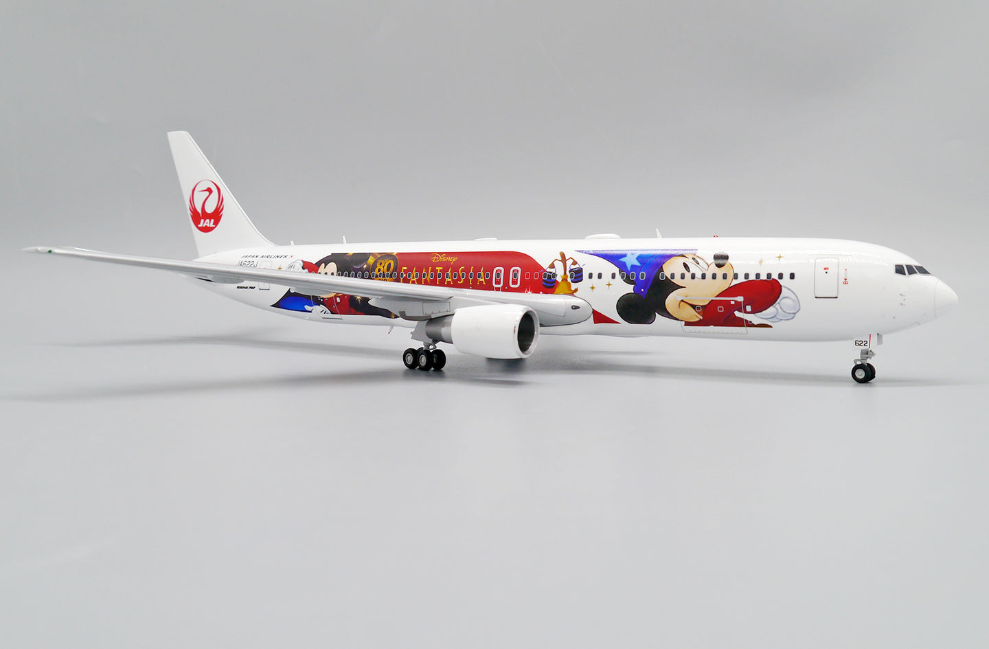 JC WINGS B767(ER) JAPAN AIRLINES (JAL) "DISNEY LIVERY" REG: JA622J