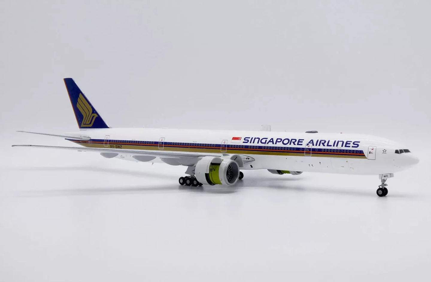 JC WINGS B777-300ER SINGAPORE AIRLINES "ADVANCED ENGINE OPTION" REG: 9V-SWZ