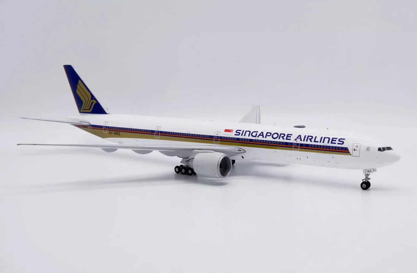 JC WINGS B777-300ER SINGAPORE AIRLINES "ADVANCED ENGINE OPTION" REG: 9V-SWZ