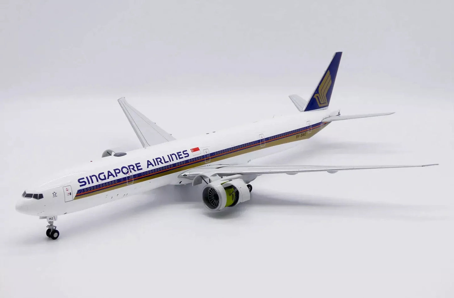JC WINGS B777-300ER SINGAPORE AIRLINES "ADVANCED ENGINE OPTION" REG: 9V-SWZ