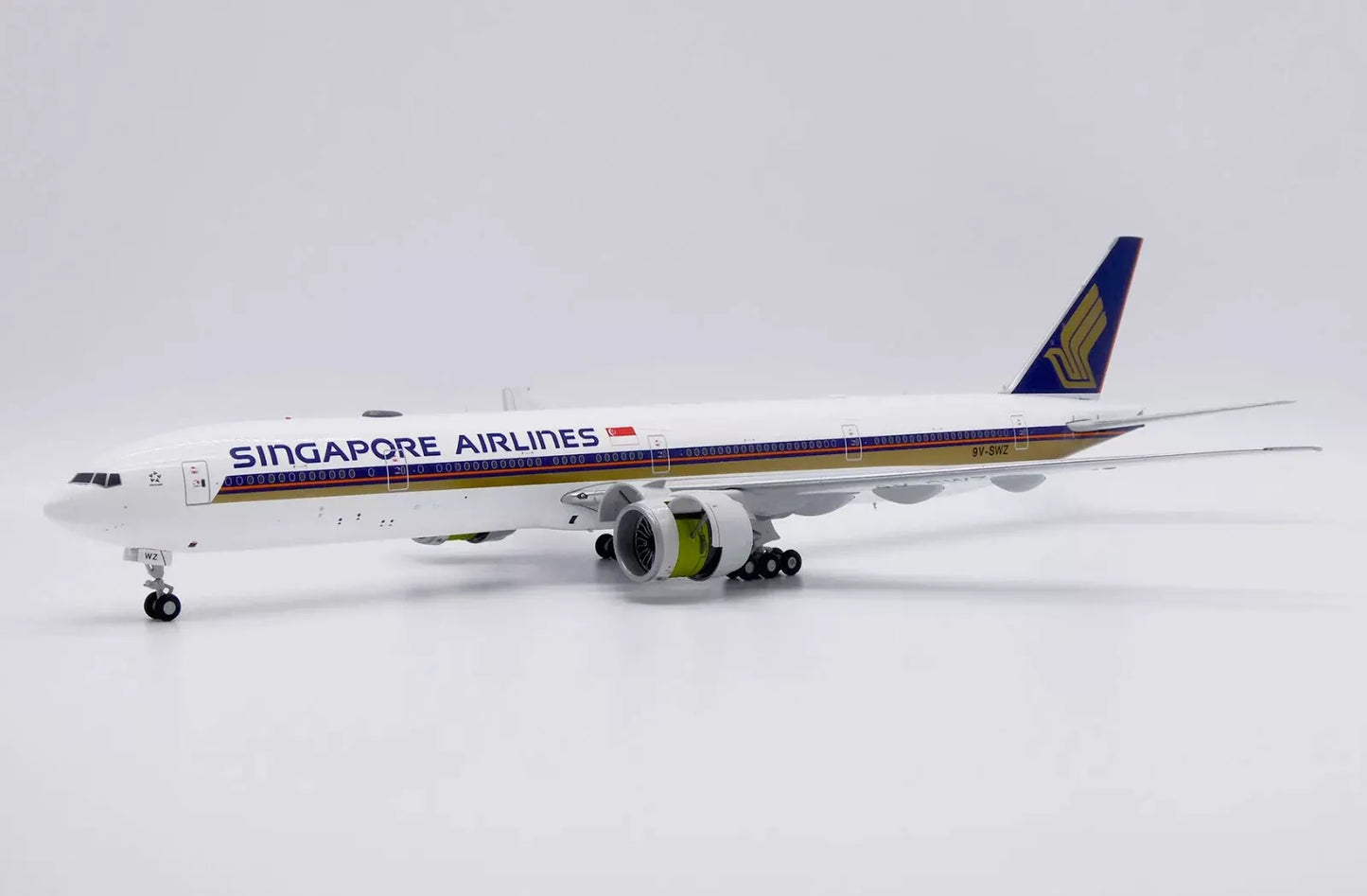 JC WINGS B777-300ER SINGAPORE AIRLINES "ADVANCED ENGINE OPTION" REG: 9V-SWZ