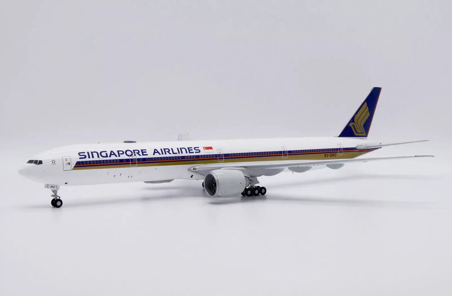 JC WINGS B777-300ER SINGAPORE AIRLINES "ADVANCED ENGINE OPTION" REG: 9V-SWZ