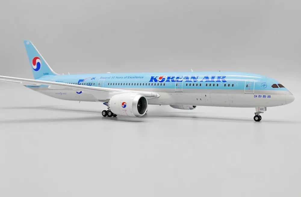 JC WINGS B787-9 DREAMLINER KOREAN AIR "BEYOND 50 YEARS OF EXCELLENCE" REG: HL8082