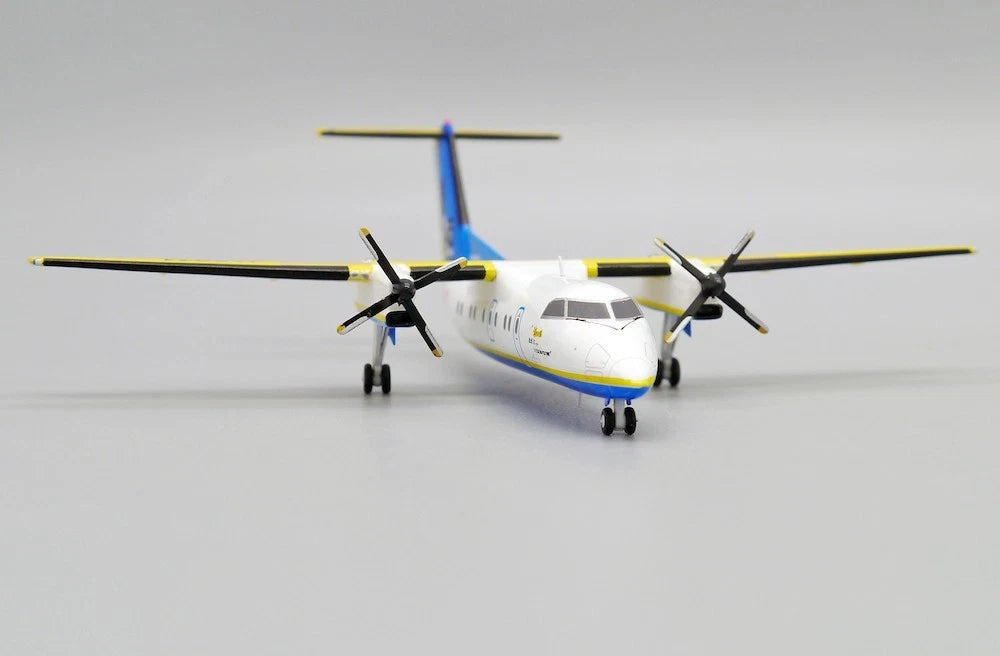 JC WINGS DASH 8-Q100 RAC RYUKYU AIR COMMUTER REG: JA8974
