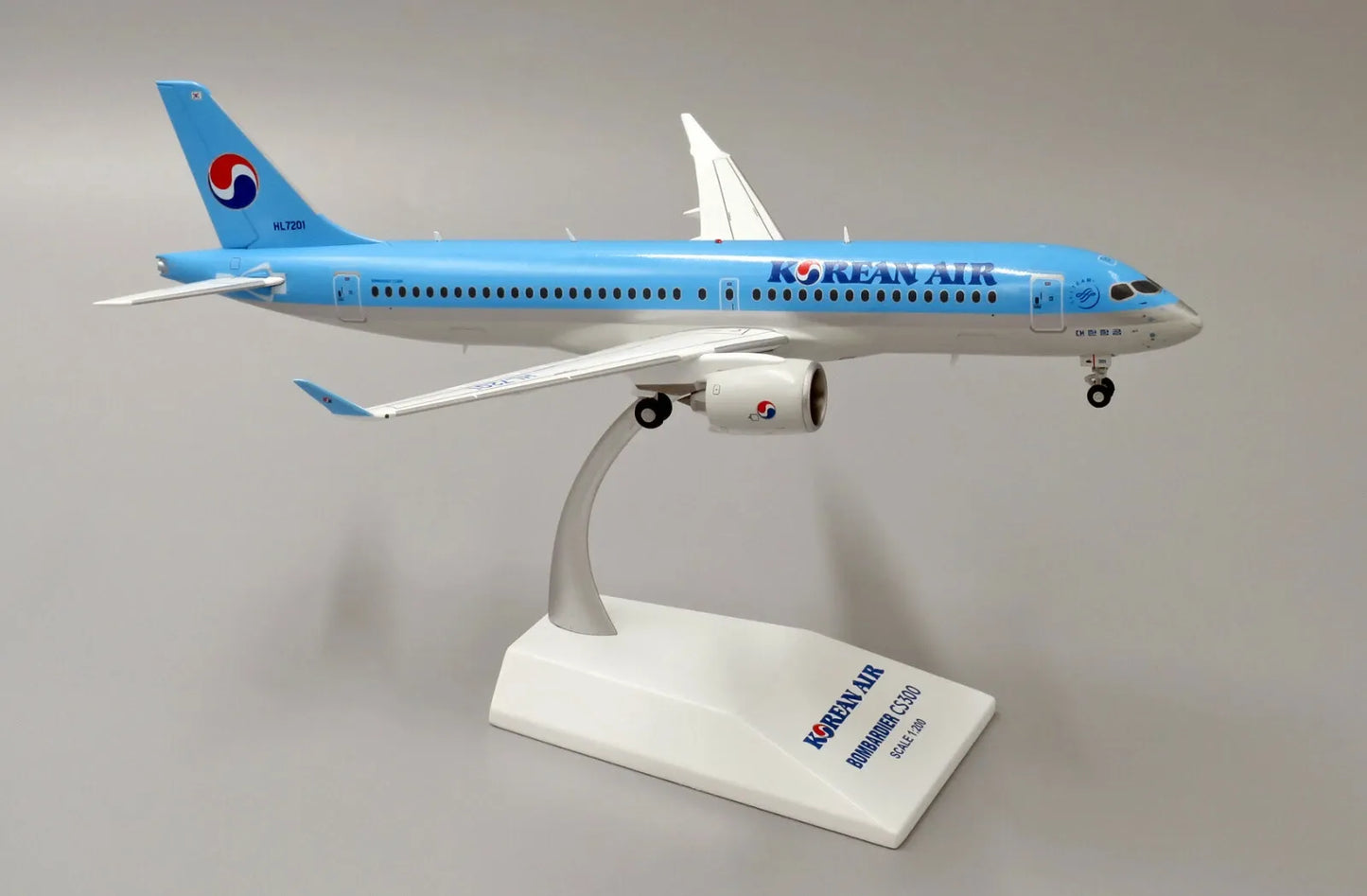 JC WINGS KOREAN AIR BOMBARDIER CS300 REG: HL7201