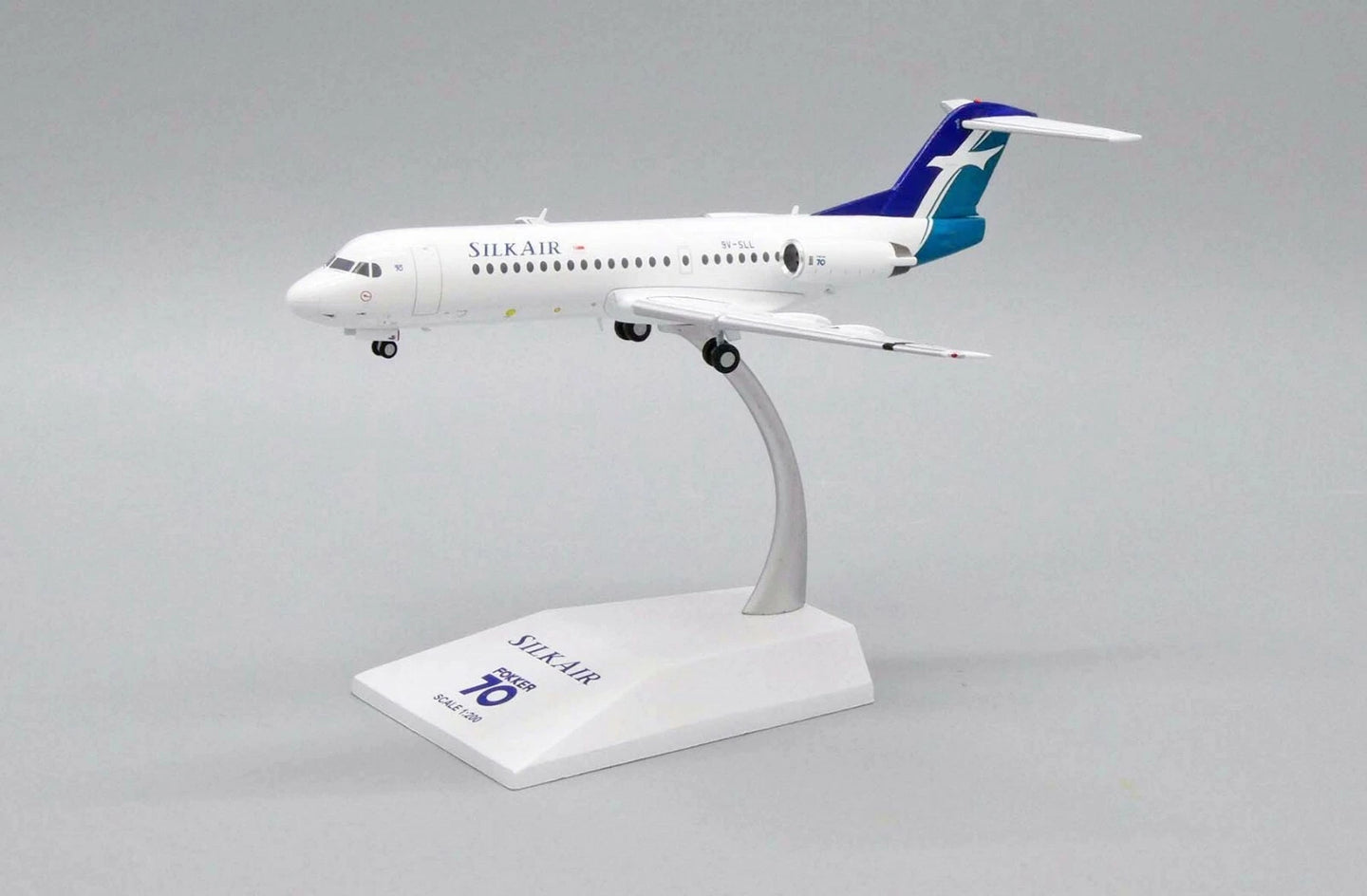 JC WINGS FOKKER 70 SILKAIR REG: 9V-SLL