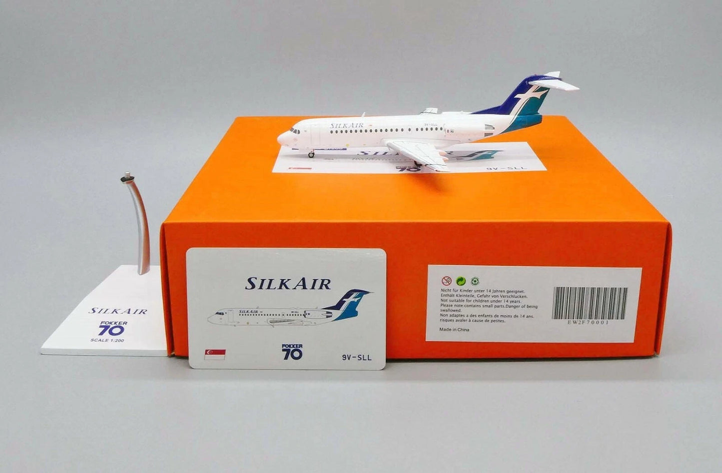 JC WINGS FOKKER 70 SILKAIR REG: 9V-SLL