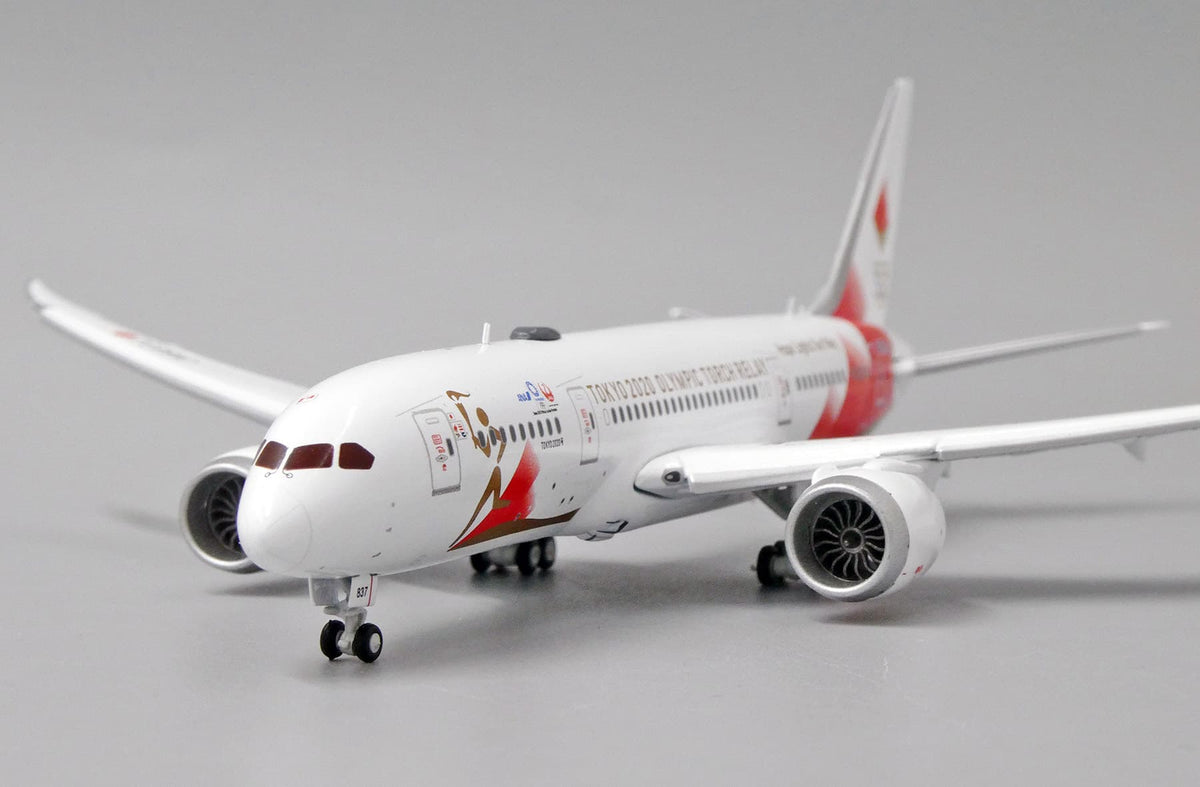 JC WINGS B787-8 DREAMLINER "TOKYO 2020 OLYMPICS TORCH RELAY" (FLAPS DOWN) REG: JA837J