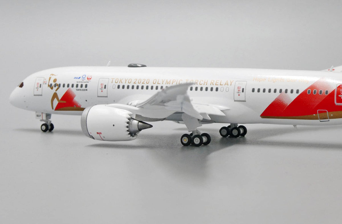 JC WINGS B787-8 DREAMLINER "TOKYO 2020 OLYMPICS TORCH RELAY" (FLAPS DOWN) REG: JA837J