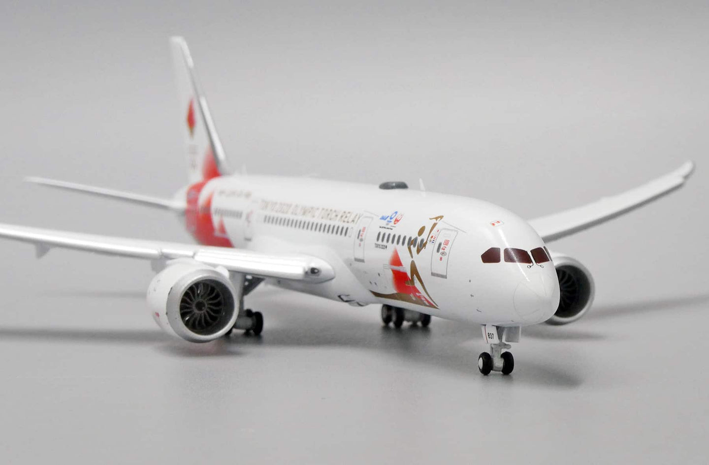 JC WINGS B787-8 DREAMLINER "TOKYO 2020 OLYMPICS TORCH RELAY" (FLAPS DOWN) REG: JA837J