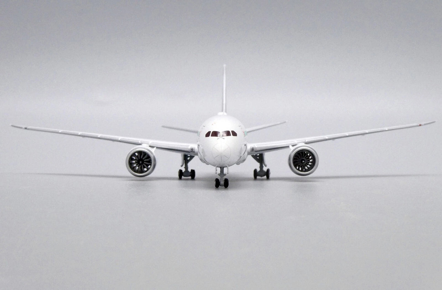 JCWINGS B787-8 DREAMLINER ZIP AIR REG: JA825J