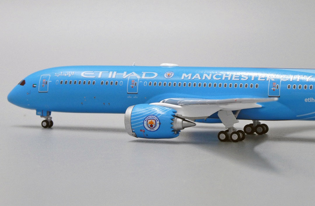 JC WINGS B787-9 ETIHAD AIRWAYS "MANCHESTER CITY" REG: A6-BND