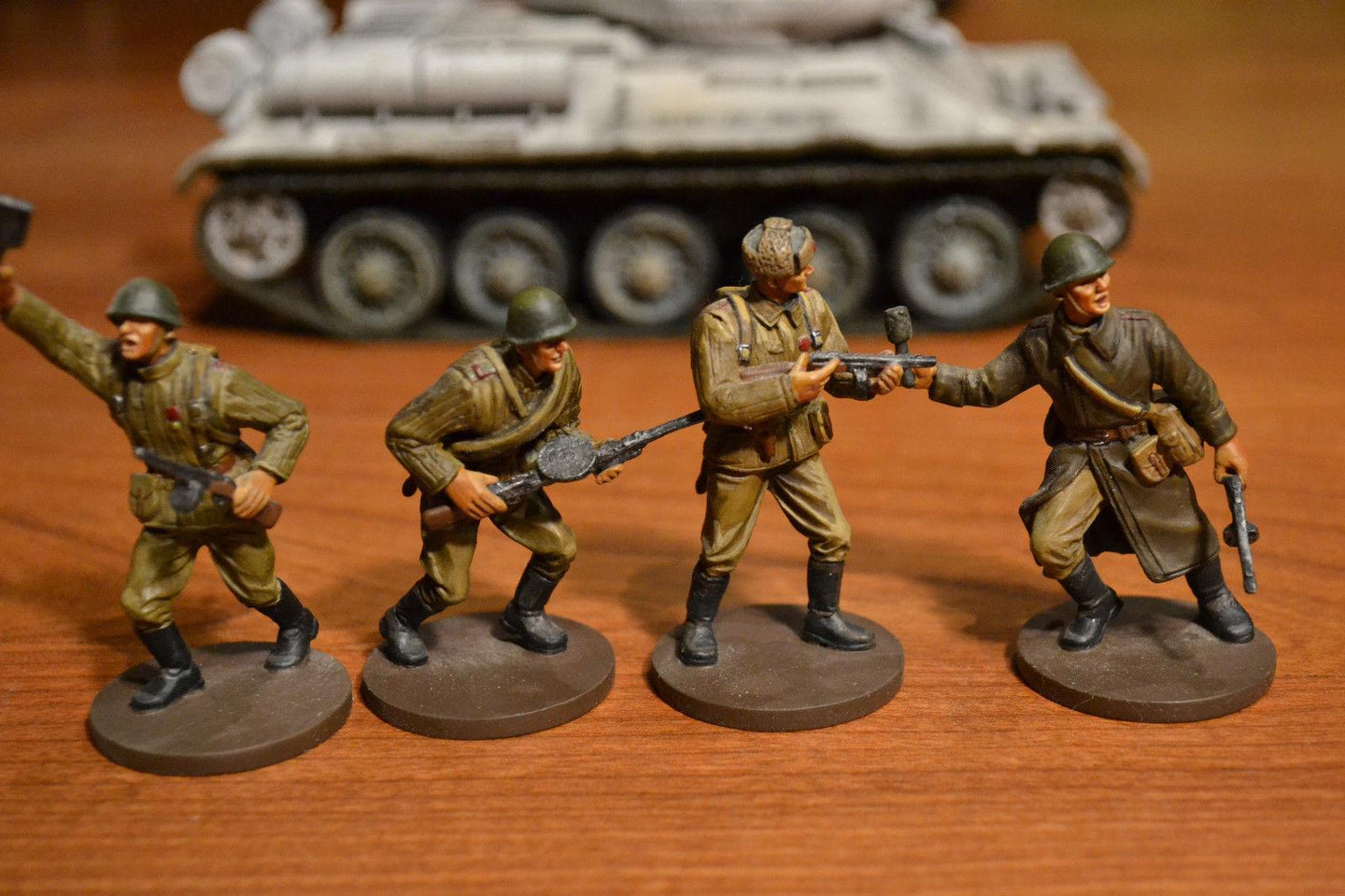 FORCES OF VALOR RUSSIAN T34/85, EASTERN FRONT 1944