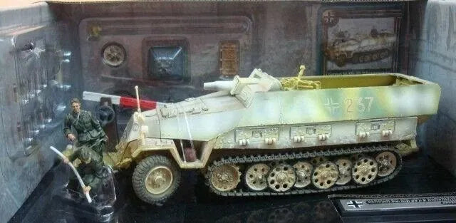 FORCES OF VALOR SD.KFZ.251 SCHUTZENPANZERWAGEN 1945
