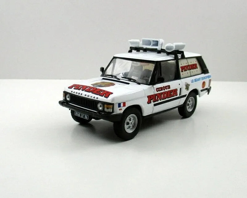 DIREKT COLLECTIONS PINDER CIRCUS LAND ROVER ADVERTISING