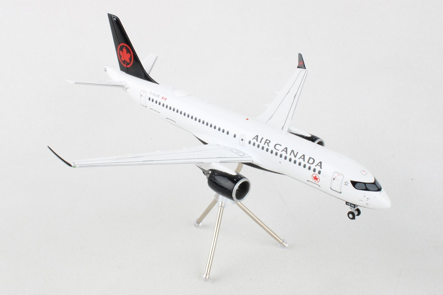 GEMINI JETS A220-300 AIR CANADA REG: C-GJXE