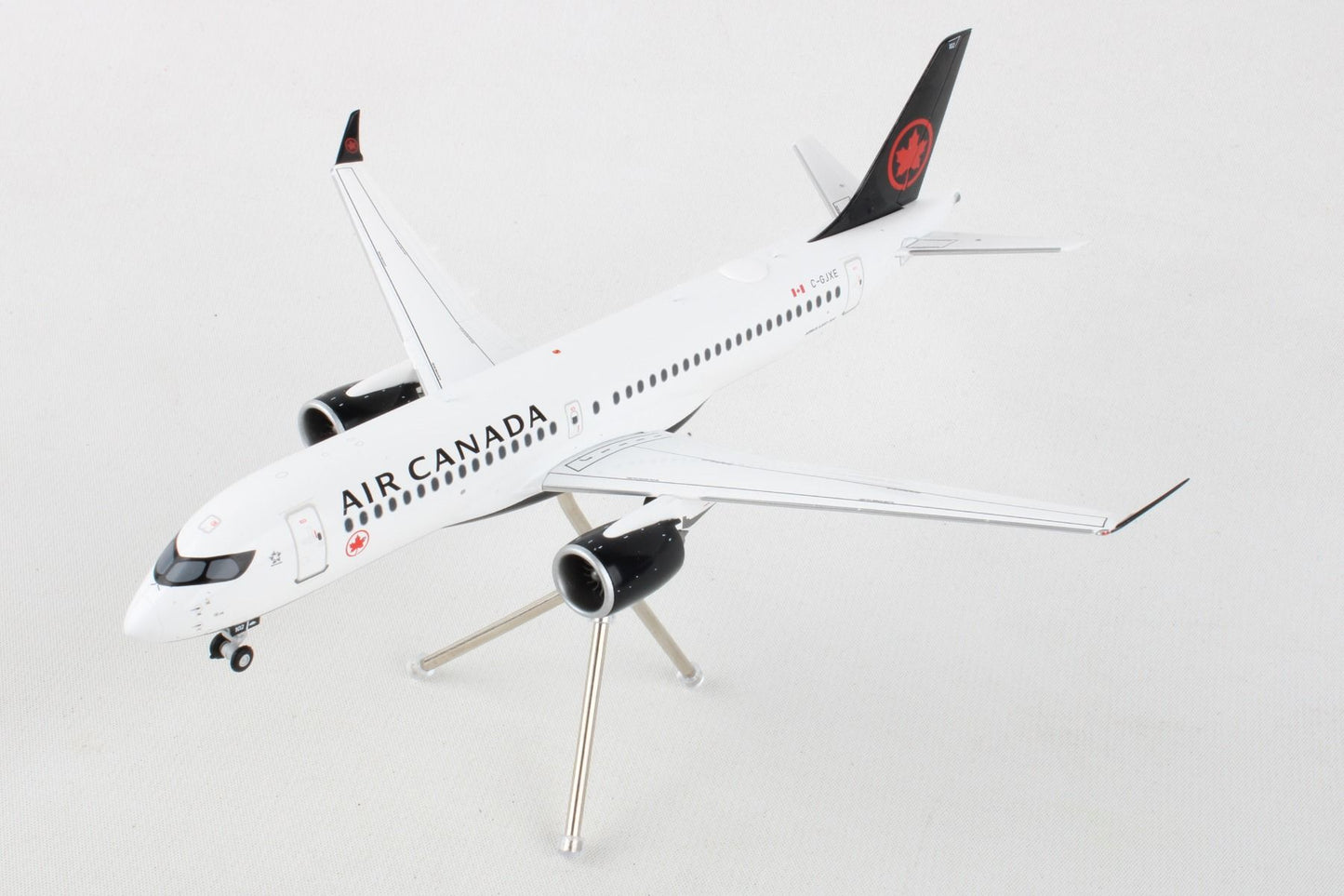 GEMINI JETS A220-300 AIR CANADA REG: C-GJXE