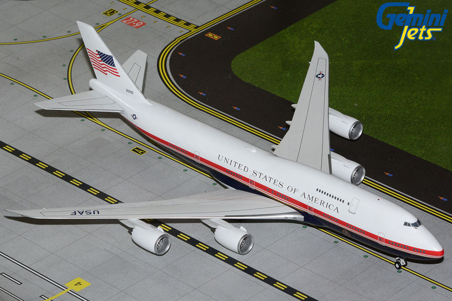 GEMINI JETS VC-25B (B747-8) USAF "AIR FORCE ONE - PROPOSED LIVERY" REG: 31000