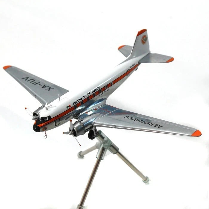 GEMINI JETS  DC-3 AERONAVES DE MEXICO "POLISHED BELLY" REG: XA-FUV