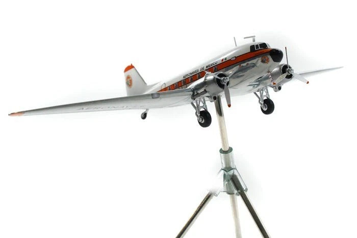 GEMINI JETS  DC-3 AERONAVES DE MEXICO "POLISHED BELLY" REG: XA-FUV