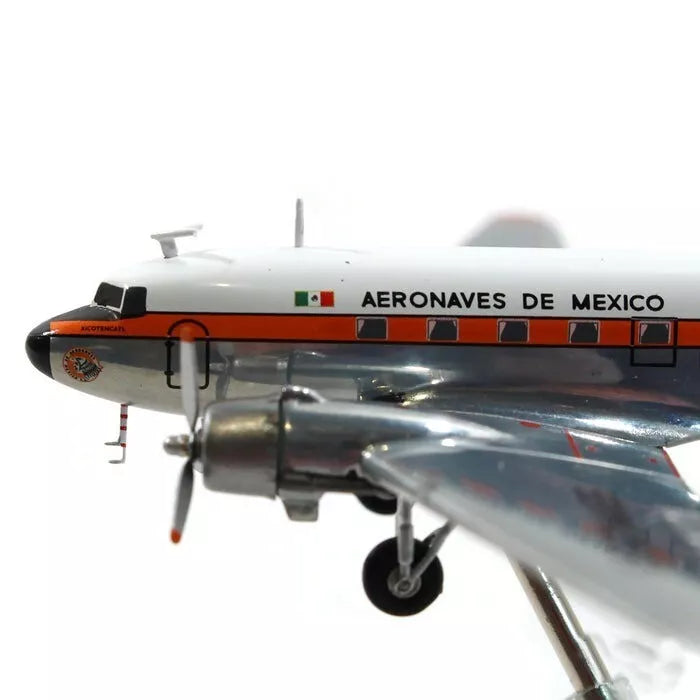 GEMINI JETS  DC-3 AERONAVES DE MEXICO "POLISHED BELLY" REG: XA-FUV