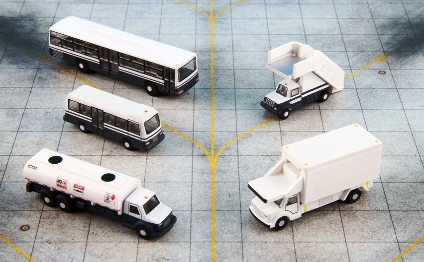 GEMINIJETS SET OF 5 AIRPORT SERVICE VEHICLES
