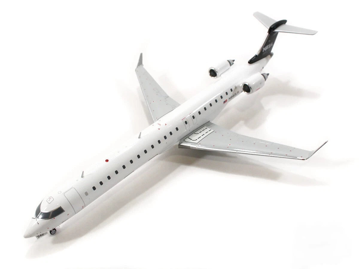 GEMINI JETS CRJ-900ER MESA AIRLINES REG: N942LR