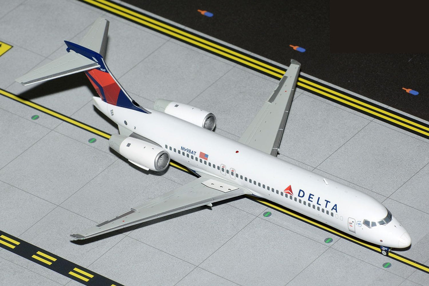 GEMINI JETS B717-200 DELTA AIR LINES REG: N998AT