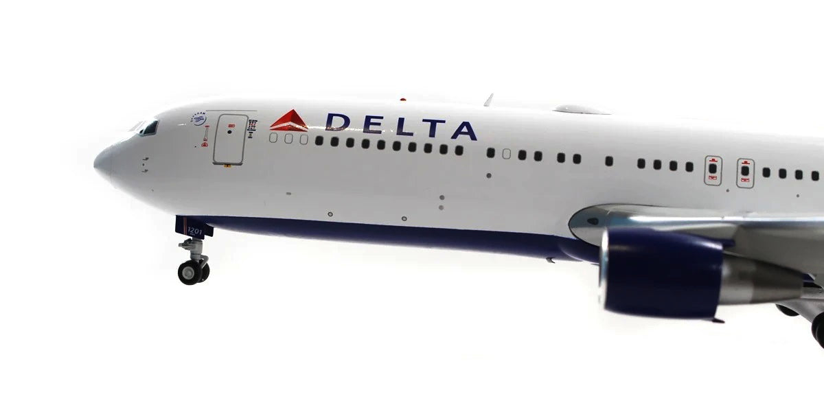GEMINI JETS B767-300ER(W) DELTA AIR LINES REG: N1201P
