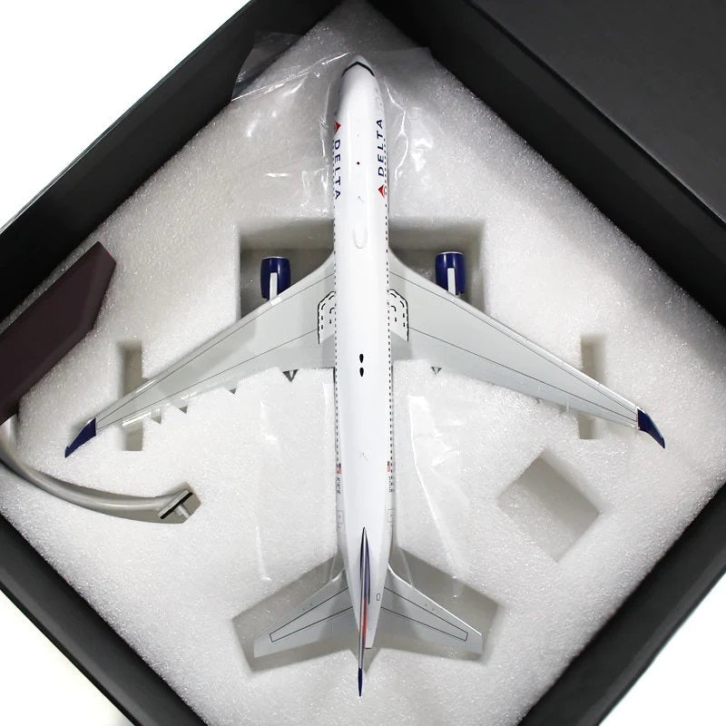 GEMINI JETS B767-300ER(W) DELTA AIR LINES REG: N1201P