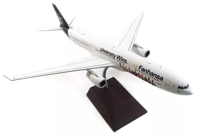 GEMINI JETS A330-300 LUFTHANSA "FANHANSA LIVERY" REG: D-AIKQ