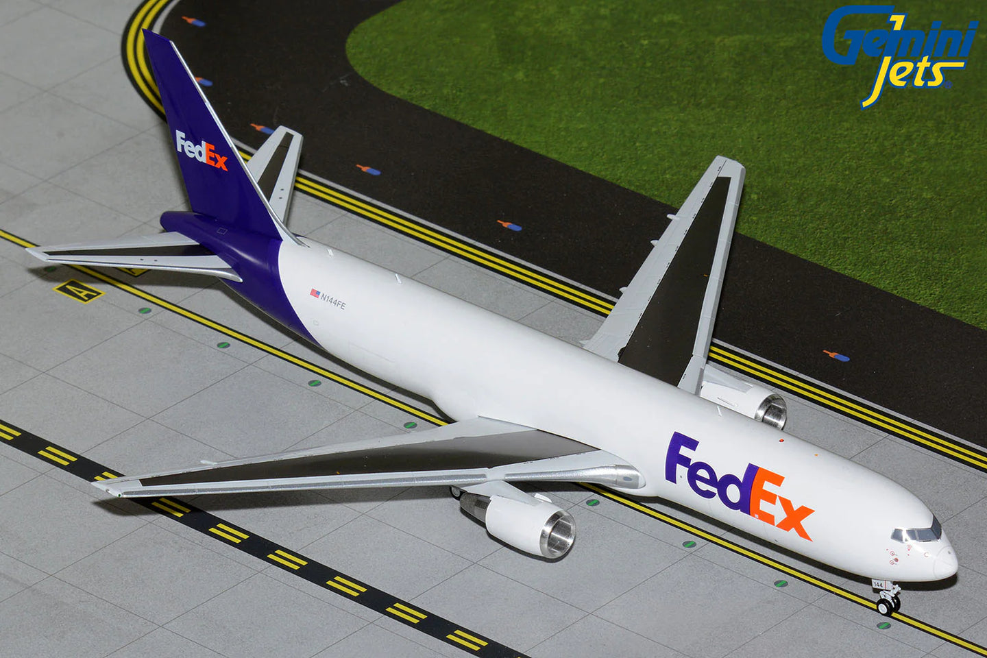 GEMINI JETS B767-300ER FEDEX "REVISED LIVERY" REG: N144FE