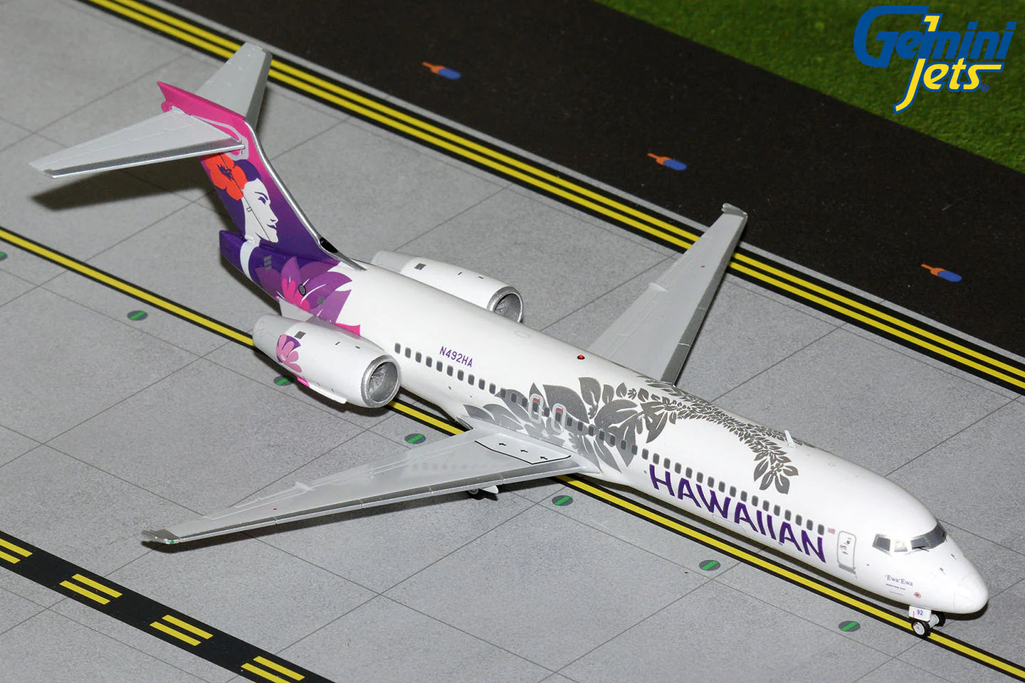 GEMINI JETS B717-200 HAWAIIAN AIRLINES REG: N492HA