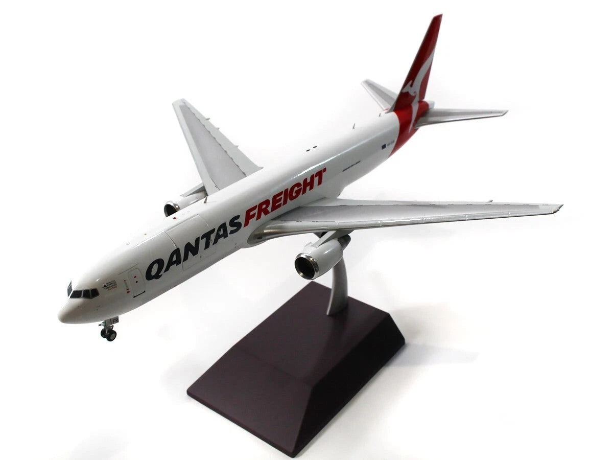 GEMINI JETS B767-300ERF QANTAS FREIGHT (INTERACTIVE SERIES) REG: VH-EFR
