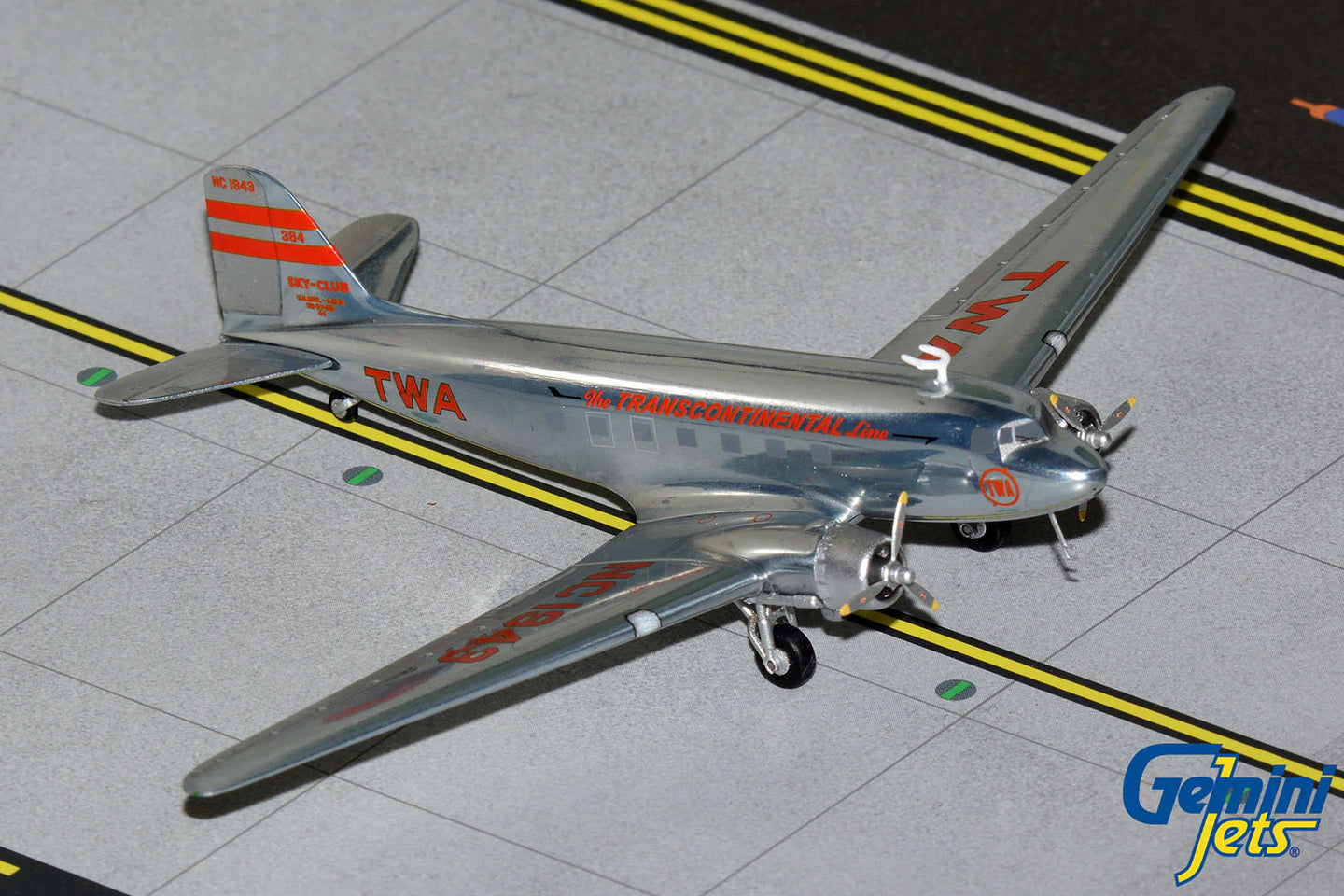 GEMINI JETS DC-3 TRANSCONTINENTAL AND WESTERN AIR (TWA) (POLISHED) REG: NC1943