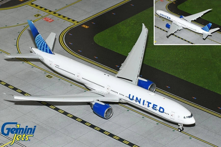 GEMINI JETS B777-300ER UNITED AIRLINES (FLAPS DOWN) REG: N2352U