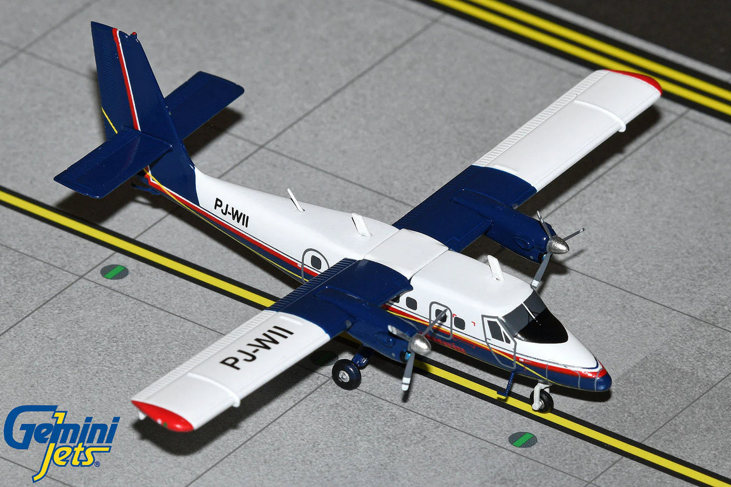 GEMINI JETS DHC-6-300 TWIN OTTER WINAIR REG: PJ-WII