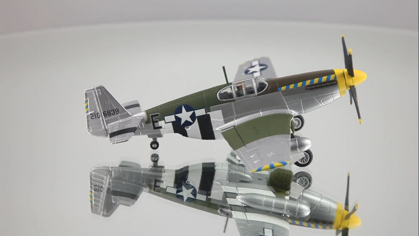 GEMINI ACES P-51B MUSTANG USAAF "BALD EAGLE" ENGLAND 1944