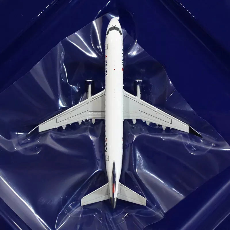 GEMINI JETS DELTA CONNECTION/SKYWEST AIRLINES E175LR REG: N274SY