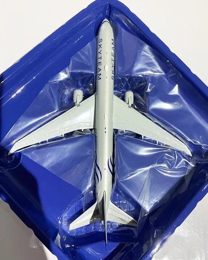 GEMINI JETS B767-400ER DELTA AIRLINES "SKYTEAM LIVERY" REG: N844MH