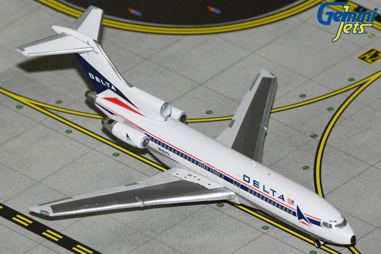 GEMINI JETS B727-100 DELTA AIR LINES "WIDGET LIVERY" (POLISHED BELLY) REG: N1633