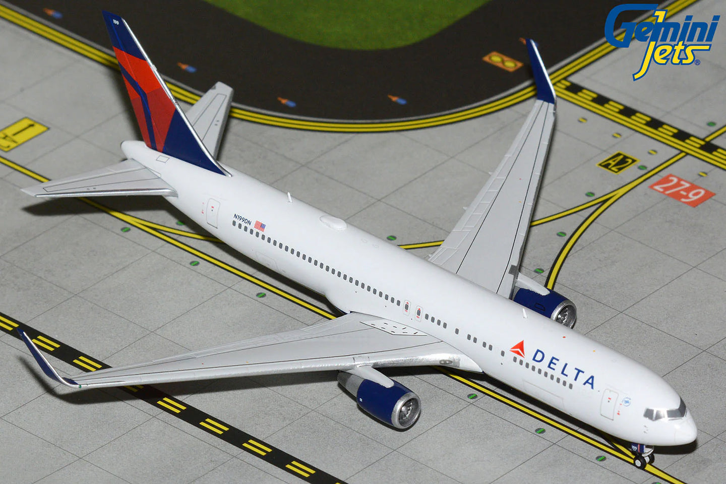 GEMINI JETS B767-300ER(W) DELTA AIR LINES REG: N199DN