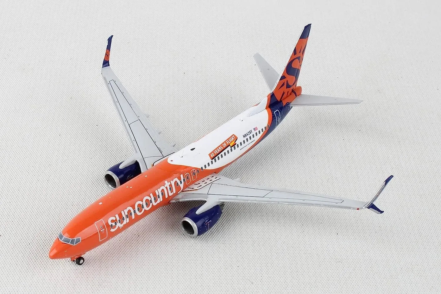 GEMINI JETS B737-800S SUN COUNTRY AIRLINES "40 YEARS OF FLIGHT" REG: N842SY