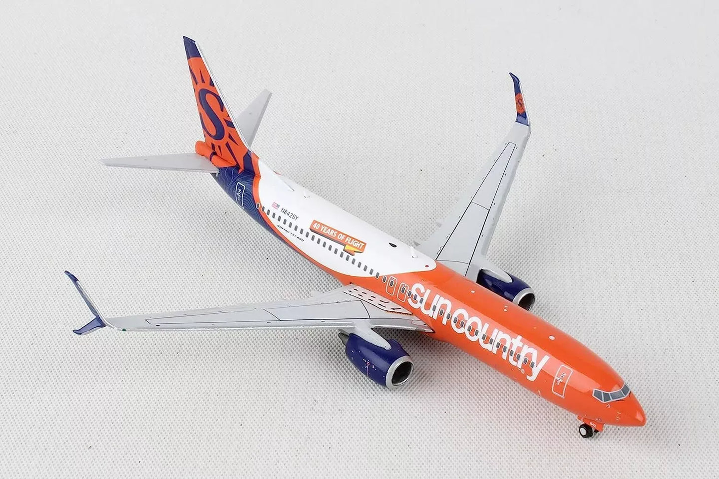 GEMINI JETS B737-800S SUN COUNTRY AIRLINES "40 YEARS OF FLIGHT" REG: N842SY