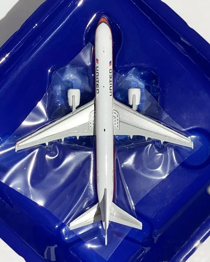GEMINI JETS B757-200 UNITED AIRLINES "SAUL BASS LIVERY" REG: N536UA