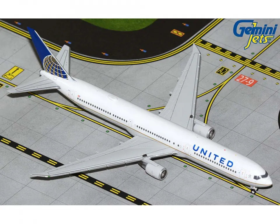 GEMINI JETS B767-400ER UNITED AIRLINES REG: N69059