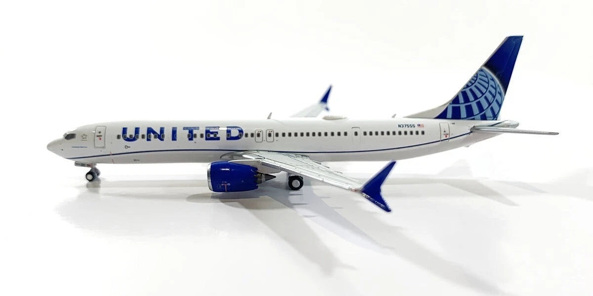 GEMINI JETS B737 MAX 9 UNITED AIRLINES REG: N37555