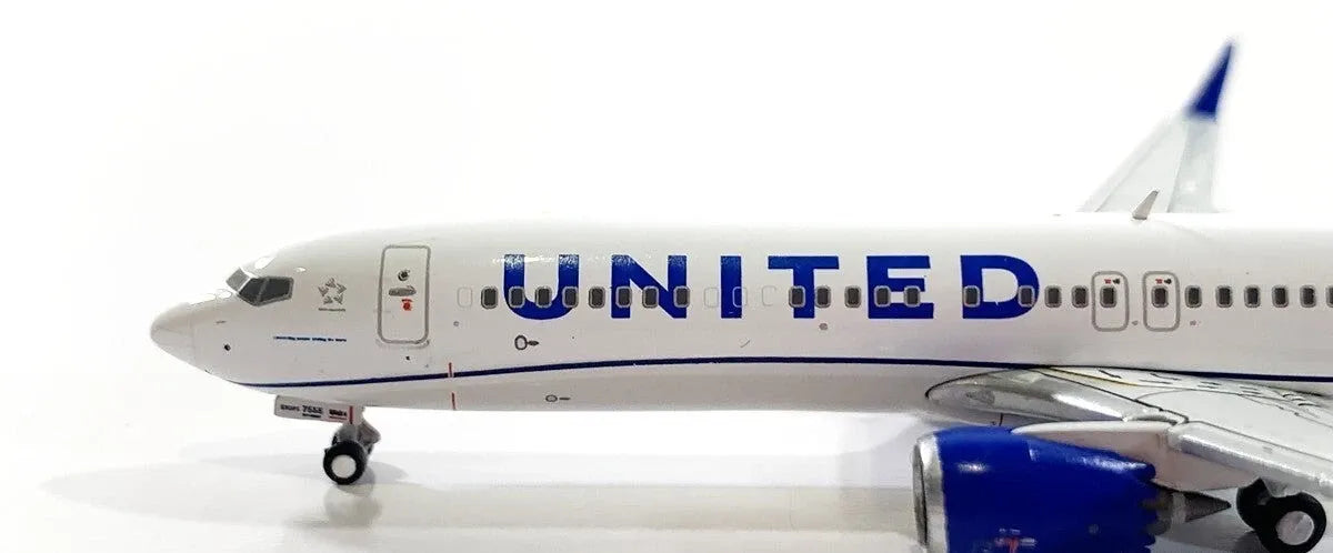 GEMINI JETS B737 MAX 9 UNITED AIRLINES REG: N37555