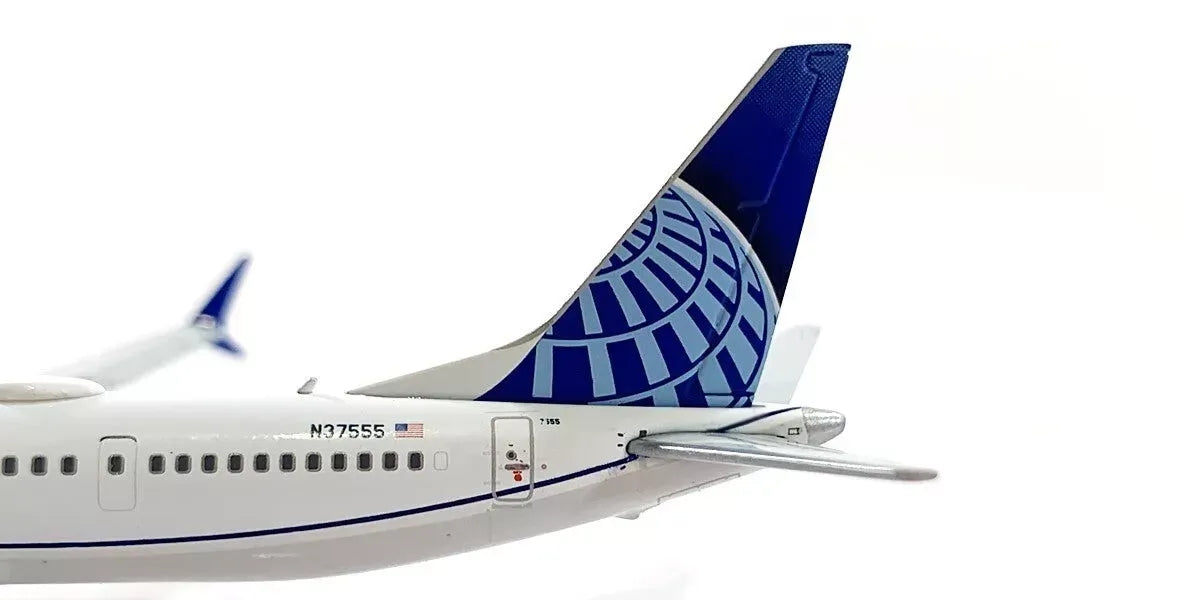 GEMINI JETS B737 MAX 9 UNITED AIRLINES REG: N37555