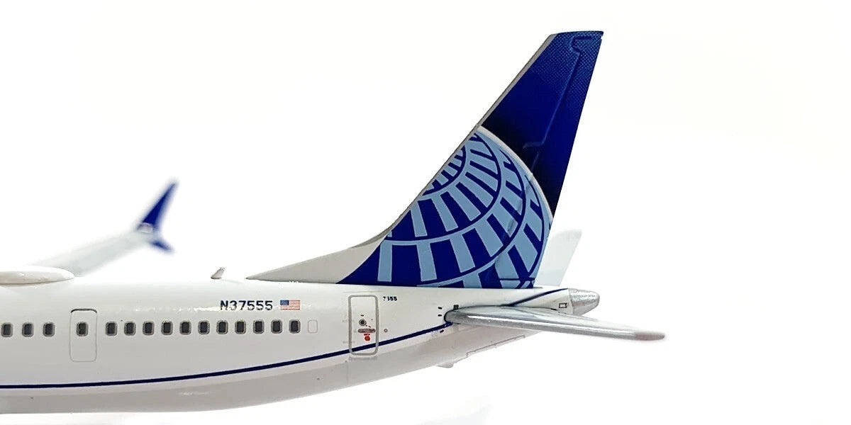 GEMINI JETS B737 MAX 9 UNITED AIRLINES REG: N37555
